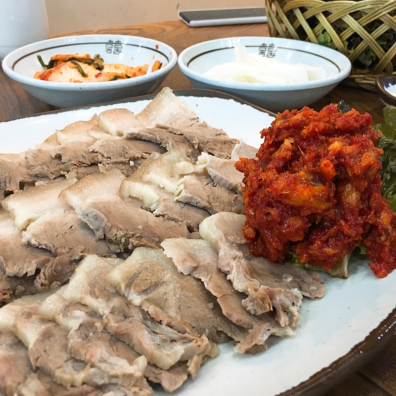 신리면옥 매장 방문 후 남겨주신 고객 리뷰 사진입니다.