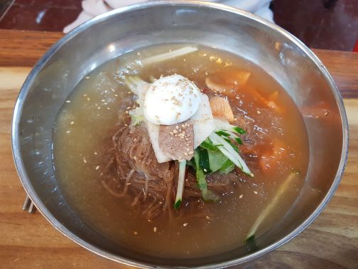 원산냉면 매장 방문 후 남겨주신 고객 리뷰 사진입니다.