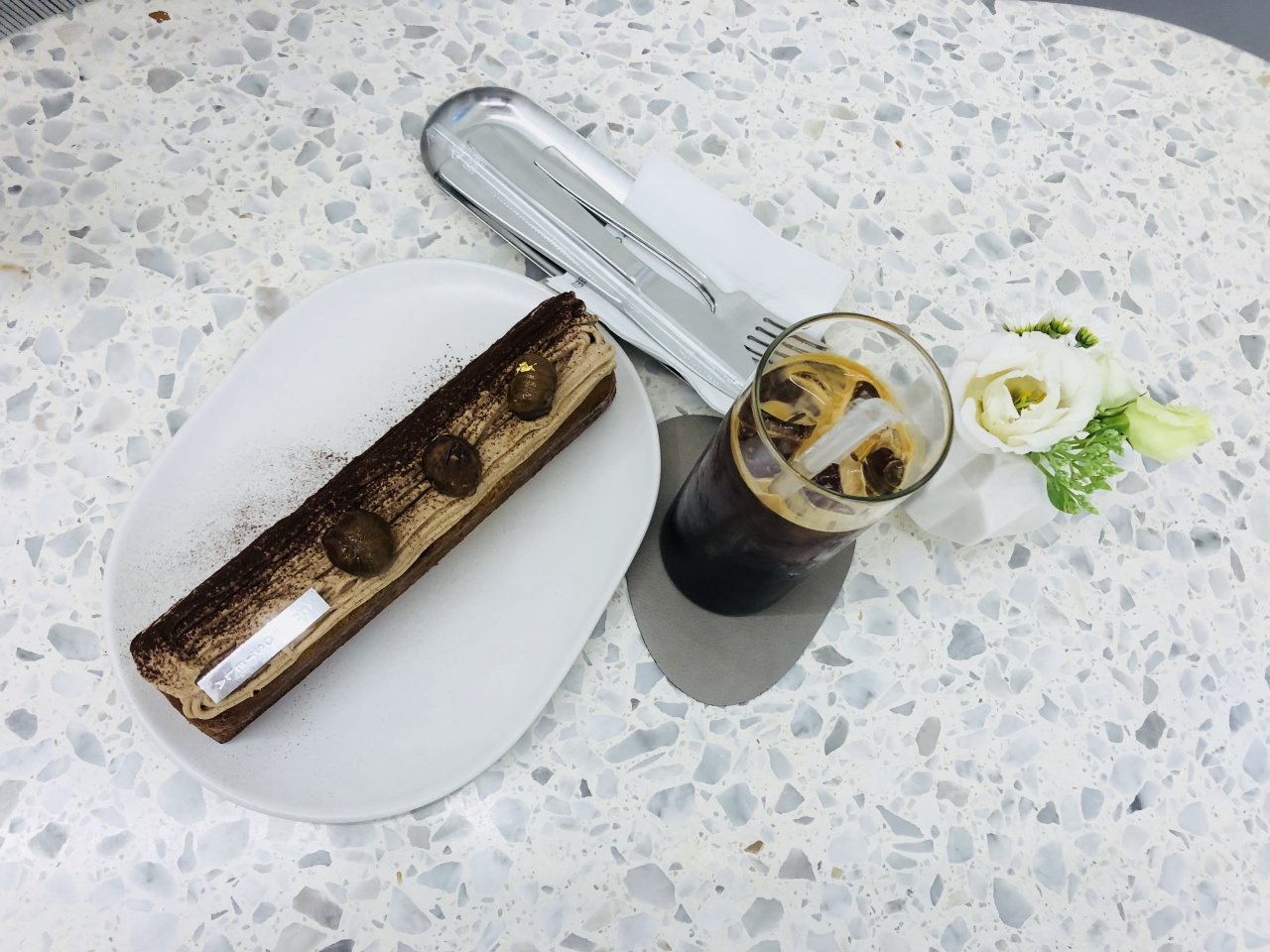 꼼뽀스텔라 매장 방문 후 남겨주신 고객 리뷰 사진입니다.