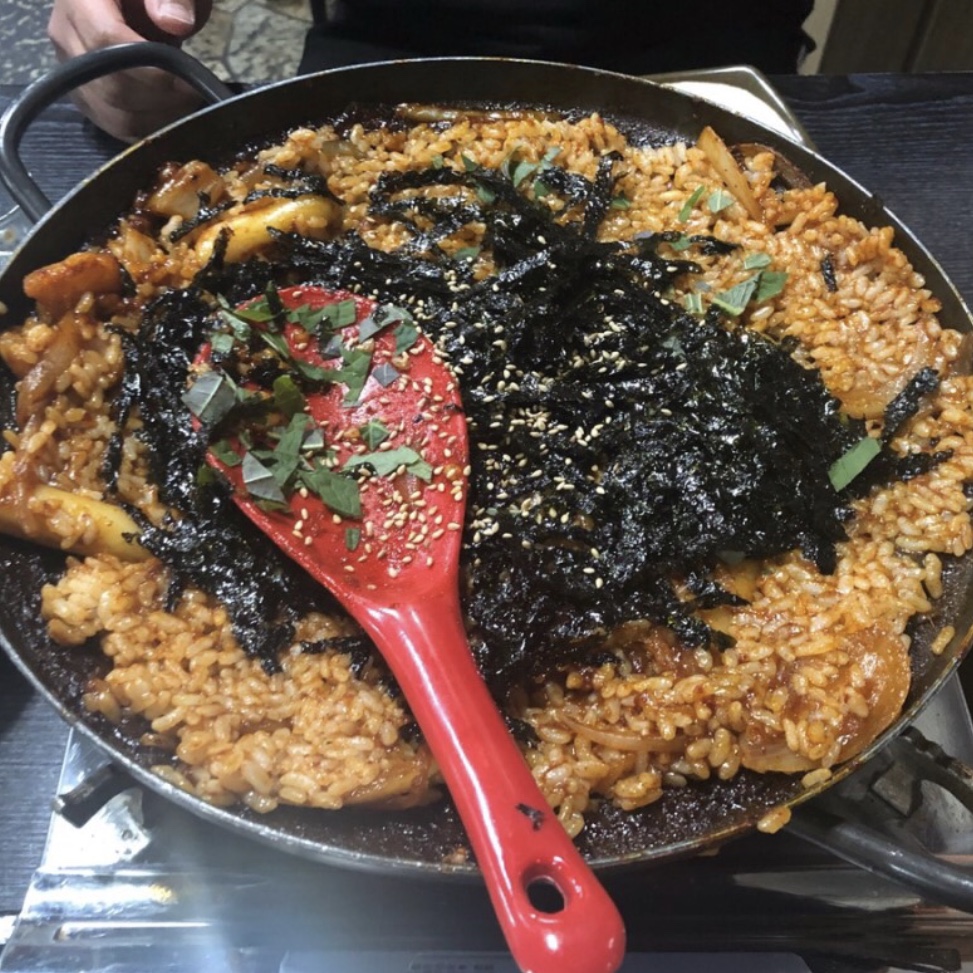 로얄닭발 매장 방문 후 남겨주신 고객 리뷰 사진입니다.