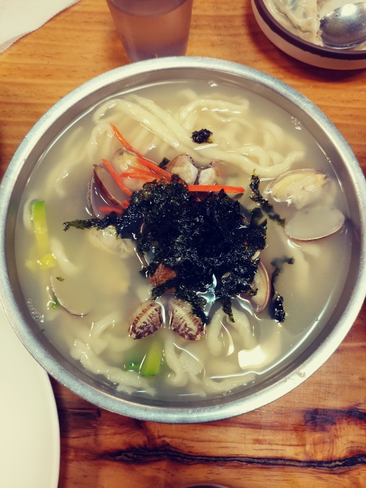 임병주산동칼국수 매장 방문 후 남겨주신 고객 리뷰 사진입니다.