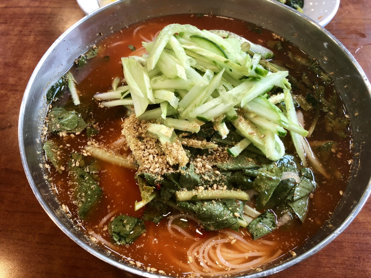 명품잔치국수 매장 방문 후 남겨주신 고객 리뷰 사진입니다.