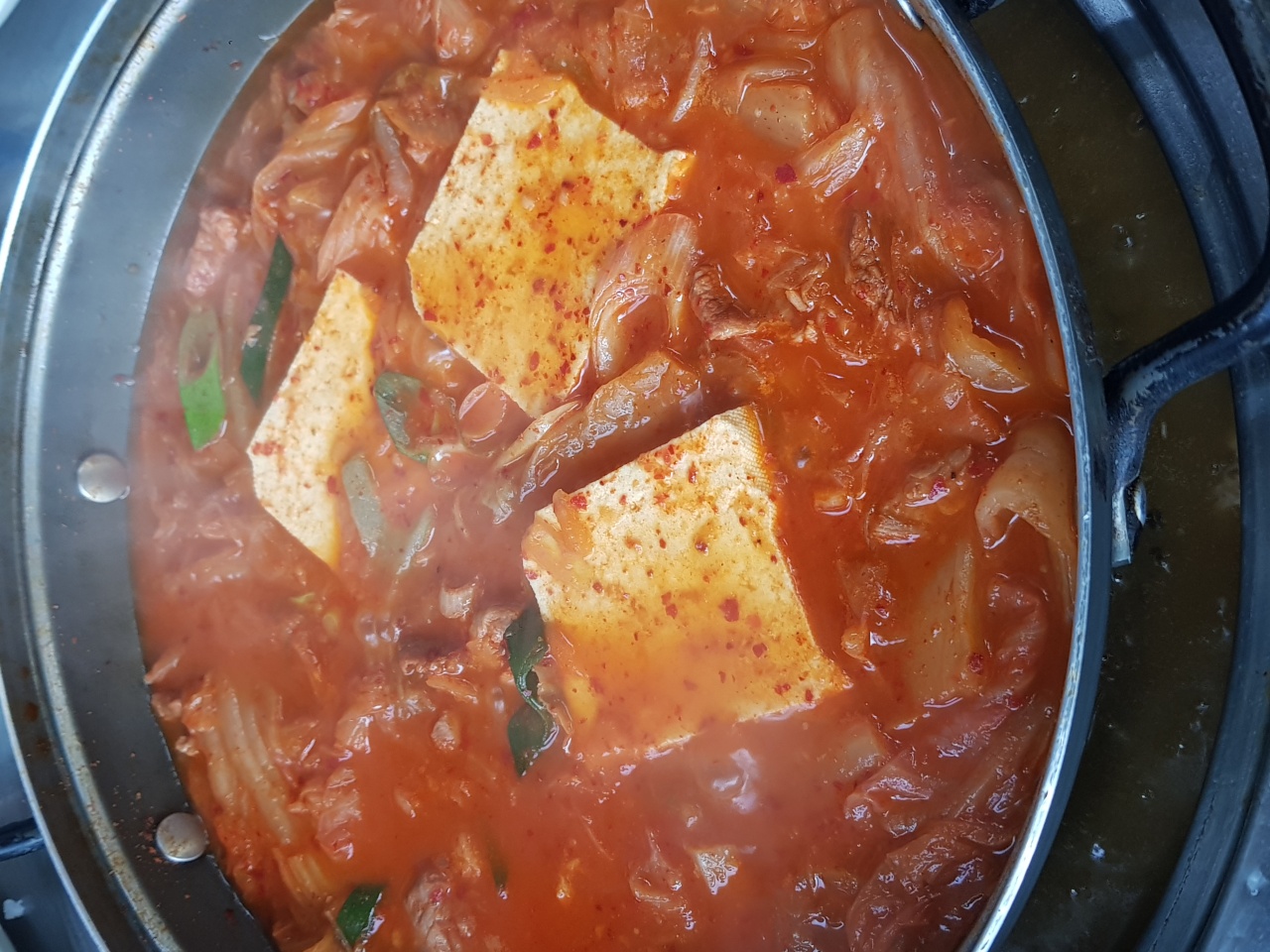 명리동식당 매장 방문 후 남겨주신 고객 리뷰 사진입니다.