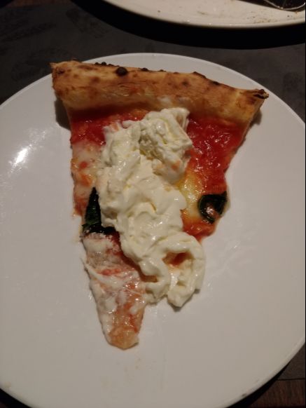 Pizza 4Ps 피자 포 피스 매장 방문 후 남겨주신 고객 리뷰 사진입니다.