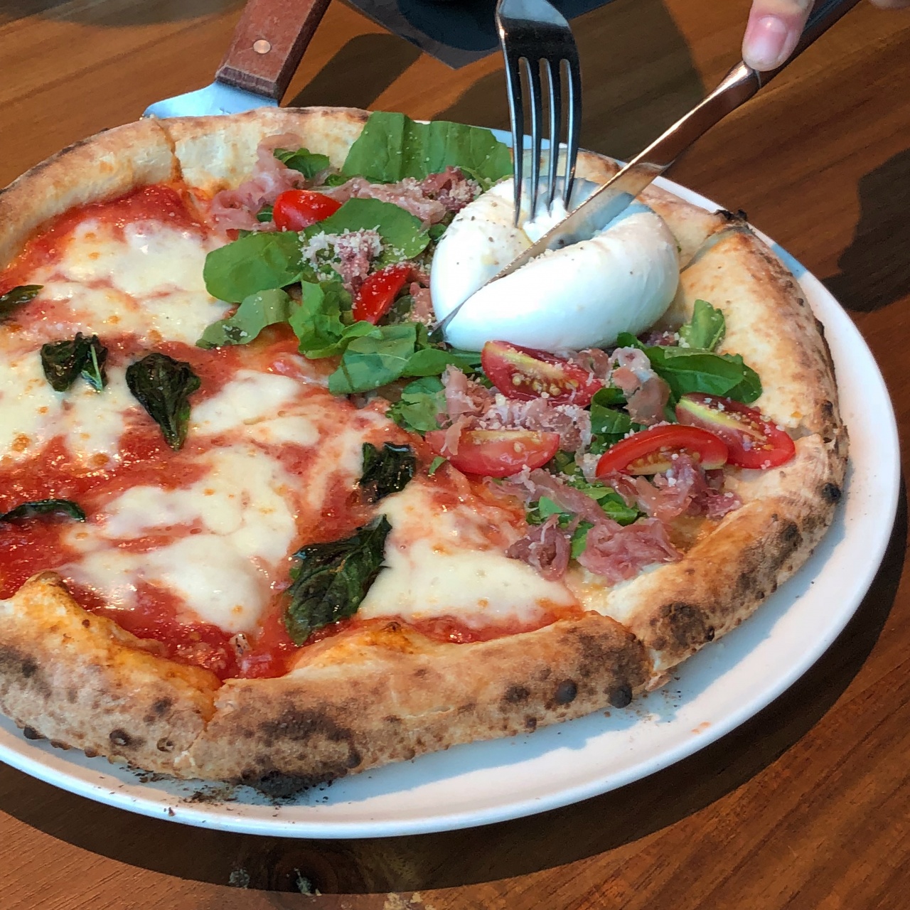 Pizza 4Ps 피자 포 피스 매장 방문 후 남겨주신 고객 리뷰 사진입니다.