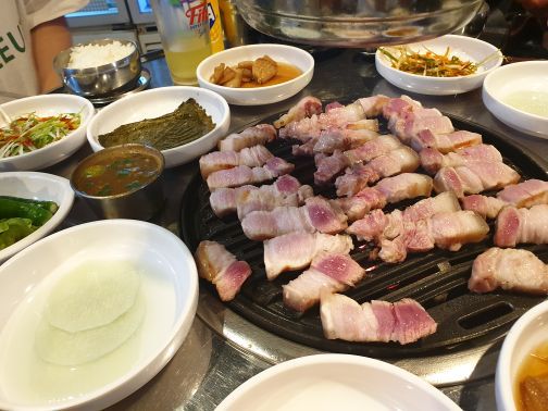 암사돈 매장 방문 후 남겨주신 고객 리뷰 사진입니다.