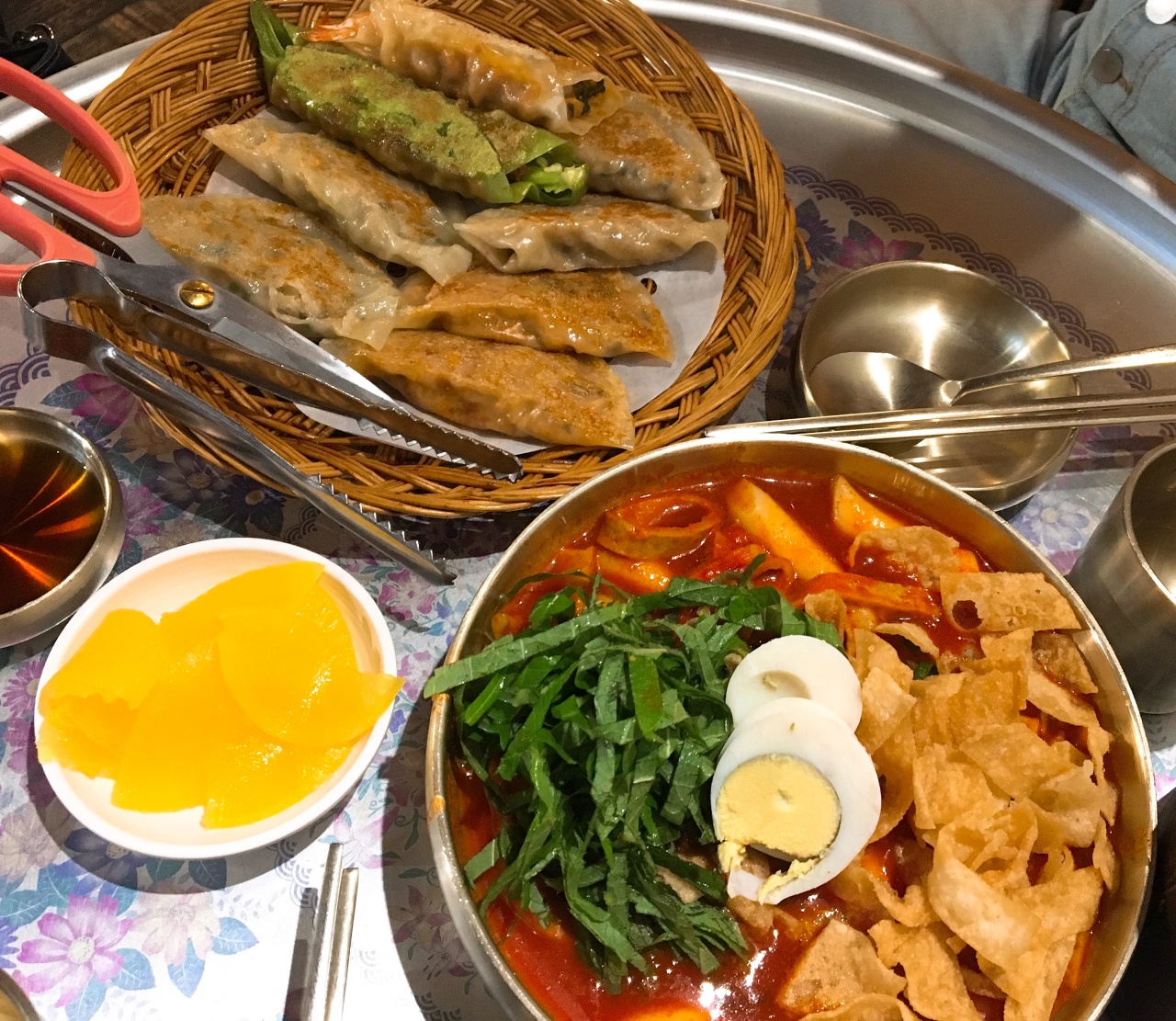 창화당 익선동 매장 방문 후 남겨주신 고객 리뷰 사진입니다.