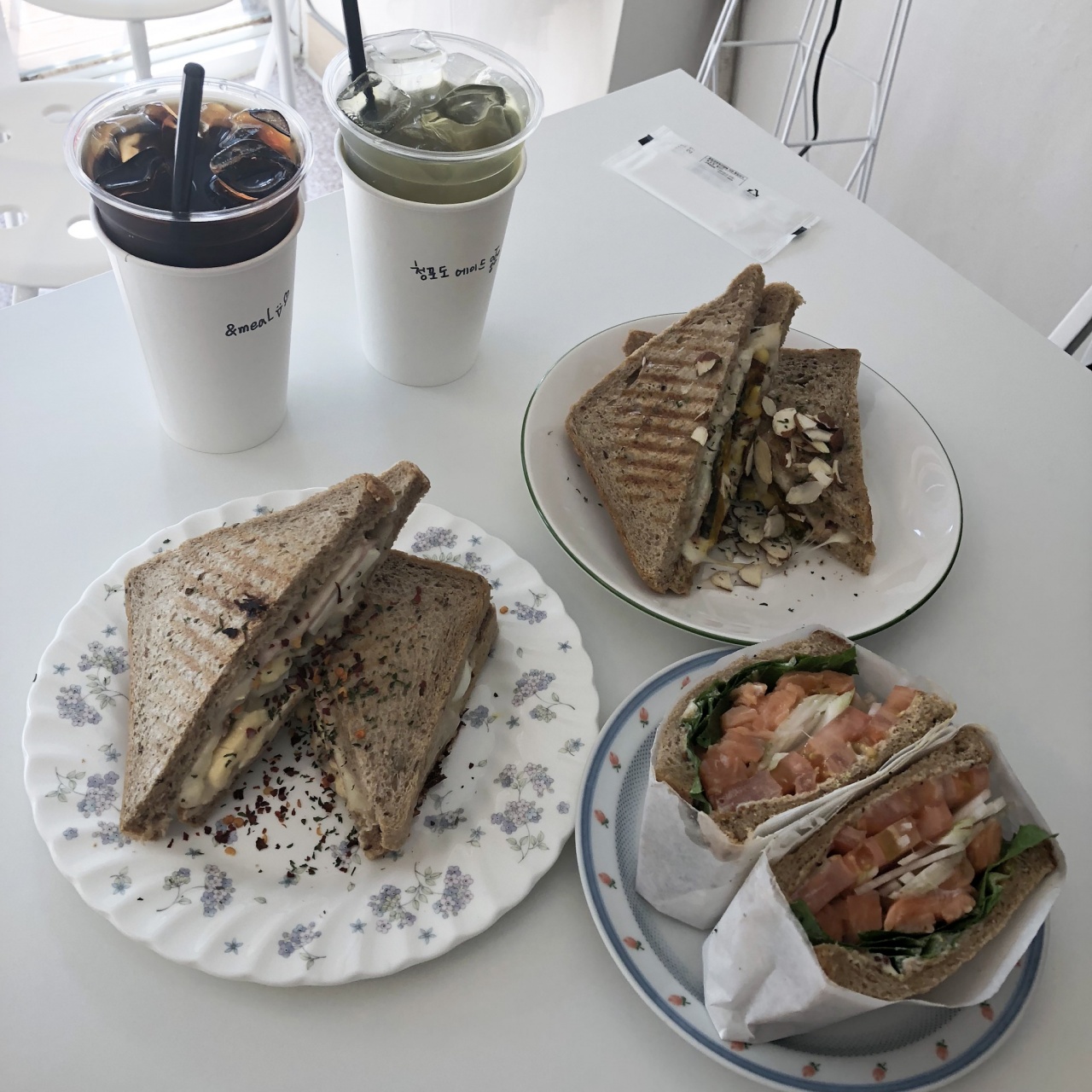 &meaL 매장 방문 후 남겨주신 고객 리뷰 사진입니다.