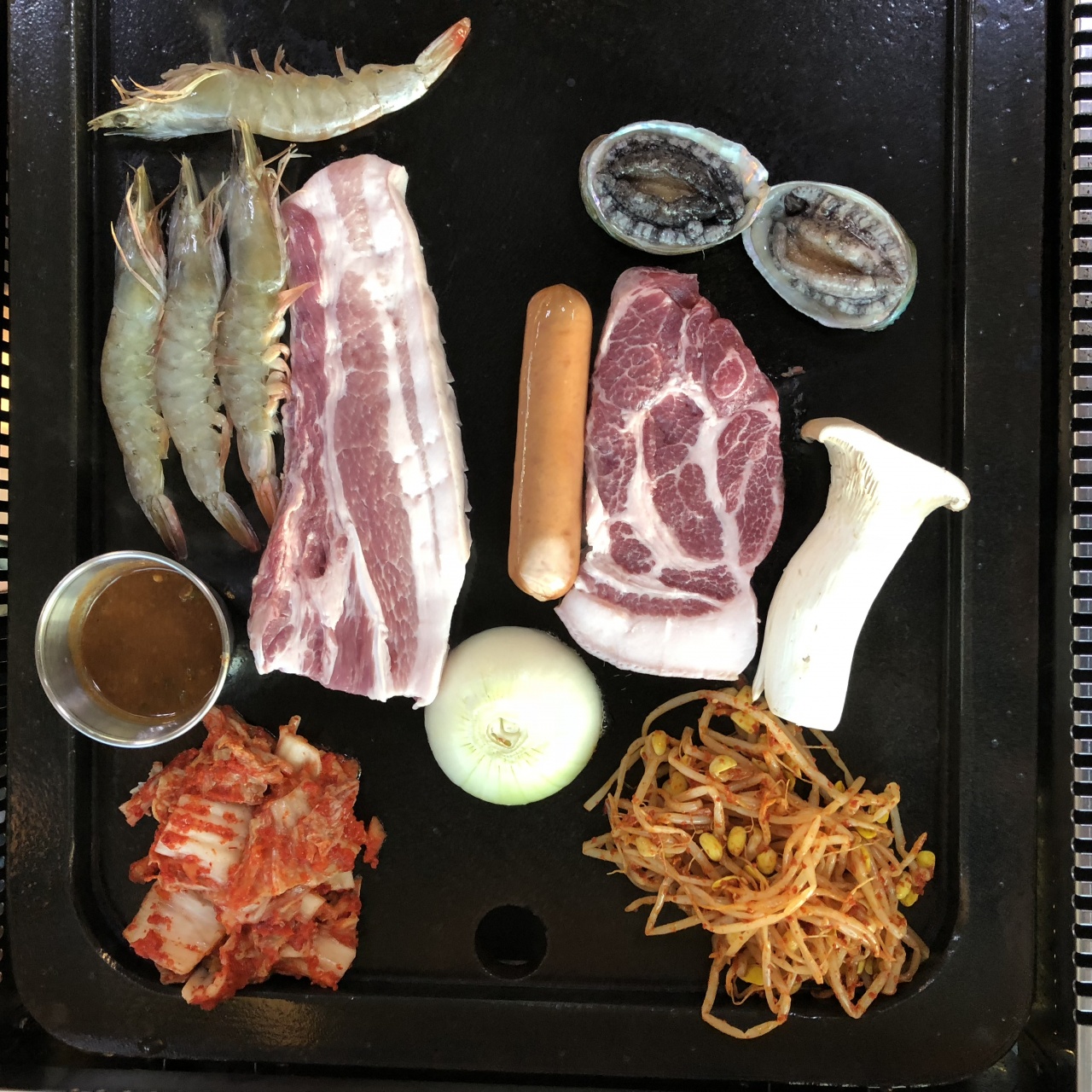 고향흑돼지 매장 방문 후 남겨주신 고객 리뷰 사진입니다.