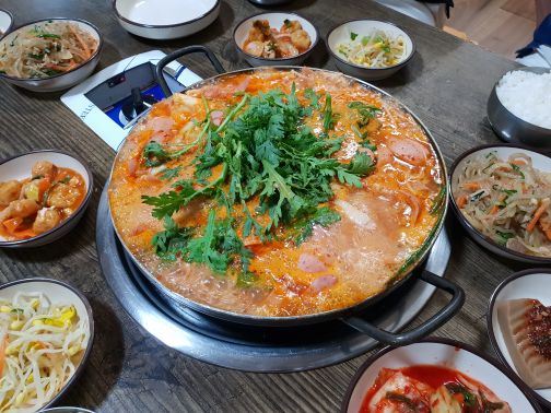 석기정부대찌개 매장 방문 후 남겨주신 고객 리뷰 사진입니다.