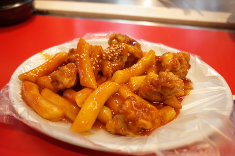 노량진 카레떡볶이 매장 방문 후 남겨주신 고객 리뷰 사진입니다.