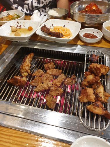 돼지갈비육미촌 소사벌점 매장 방문 후 남겨주신 고객 리뷰 사진입니다.