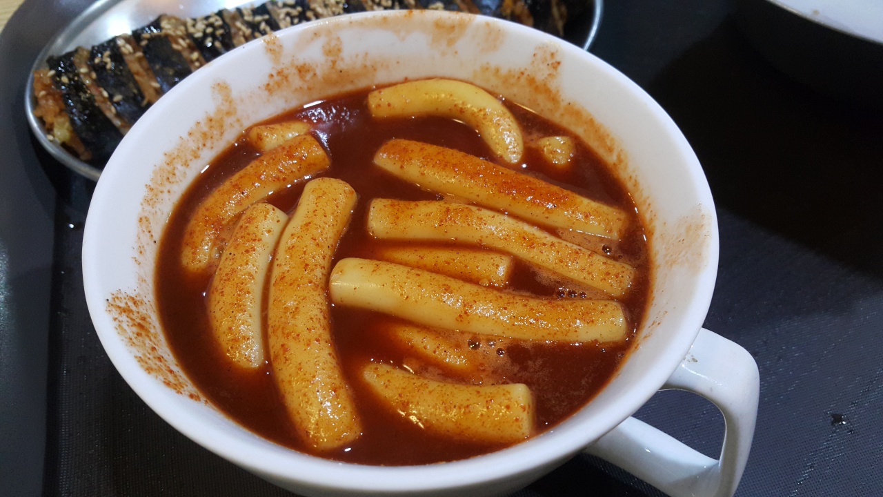 신전떡볶이 매장 방문 후 남겨주신 고객 리뷰 사진입니다.