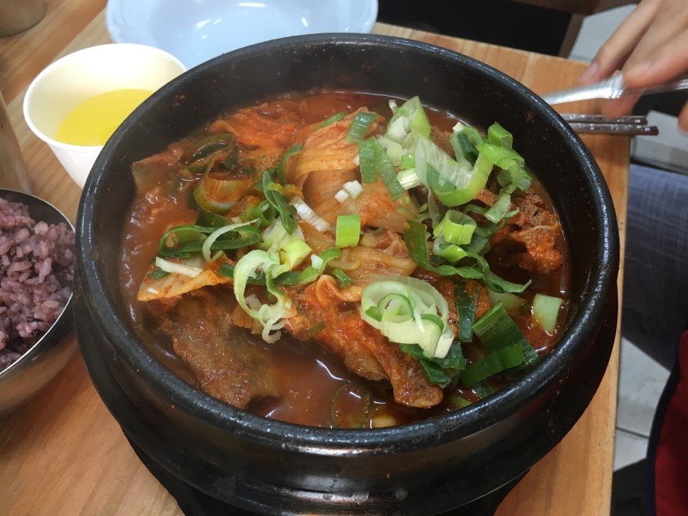 사직골뼈다귀감자탕 매장 방문 후 남겨주신 고객 리뷰 사진입니다.