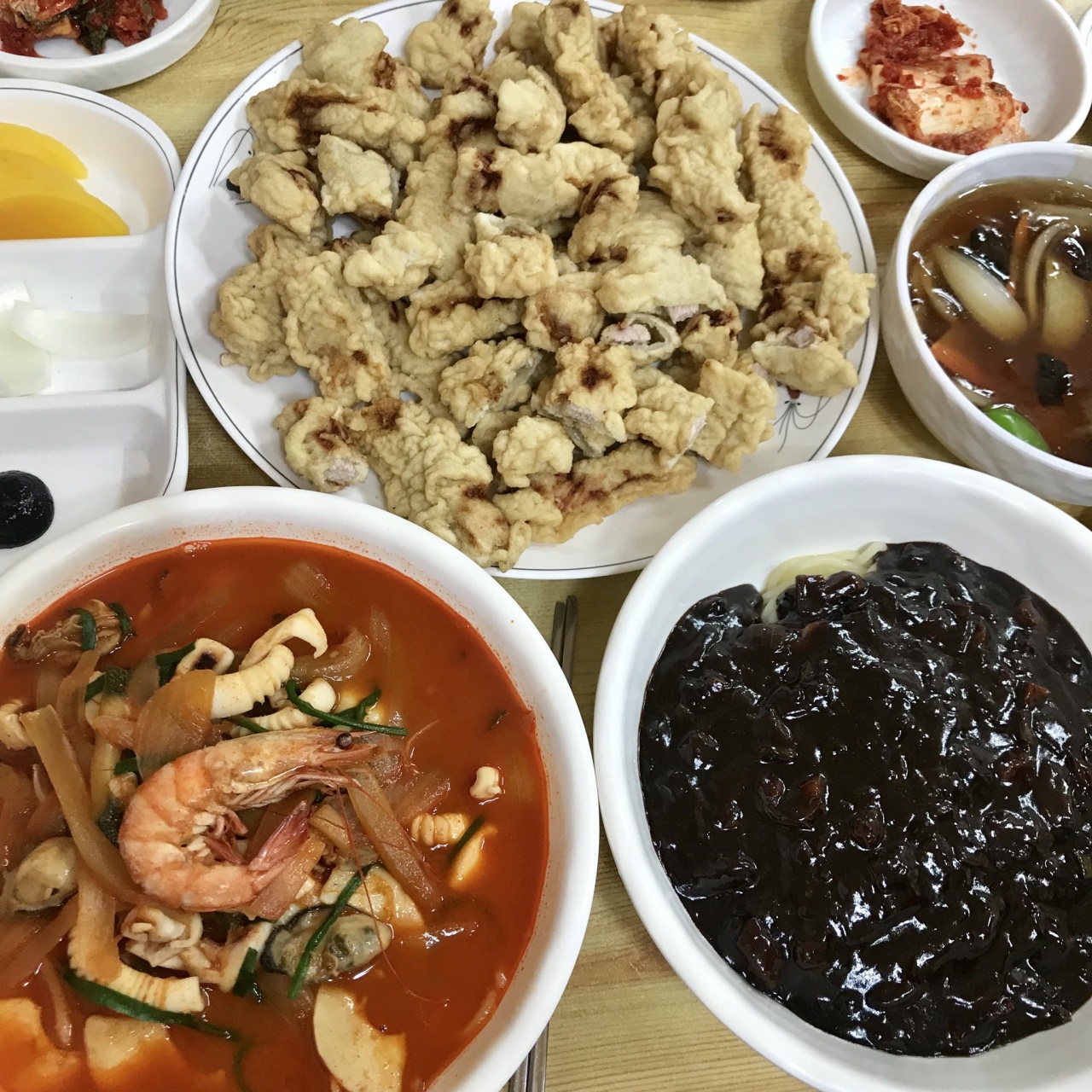 신짬뽕 매장 방문 후 남겨주신 고객 리뷰 사진입니다.