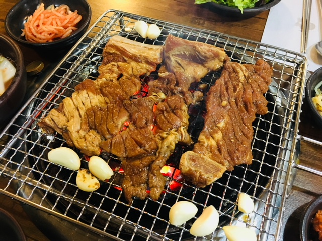 명동돼지한마리 매장 방문 후 남겨주신 고객 리뷰 사진입니다.
