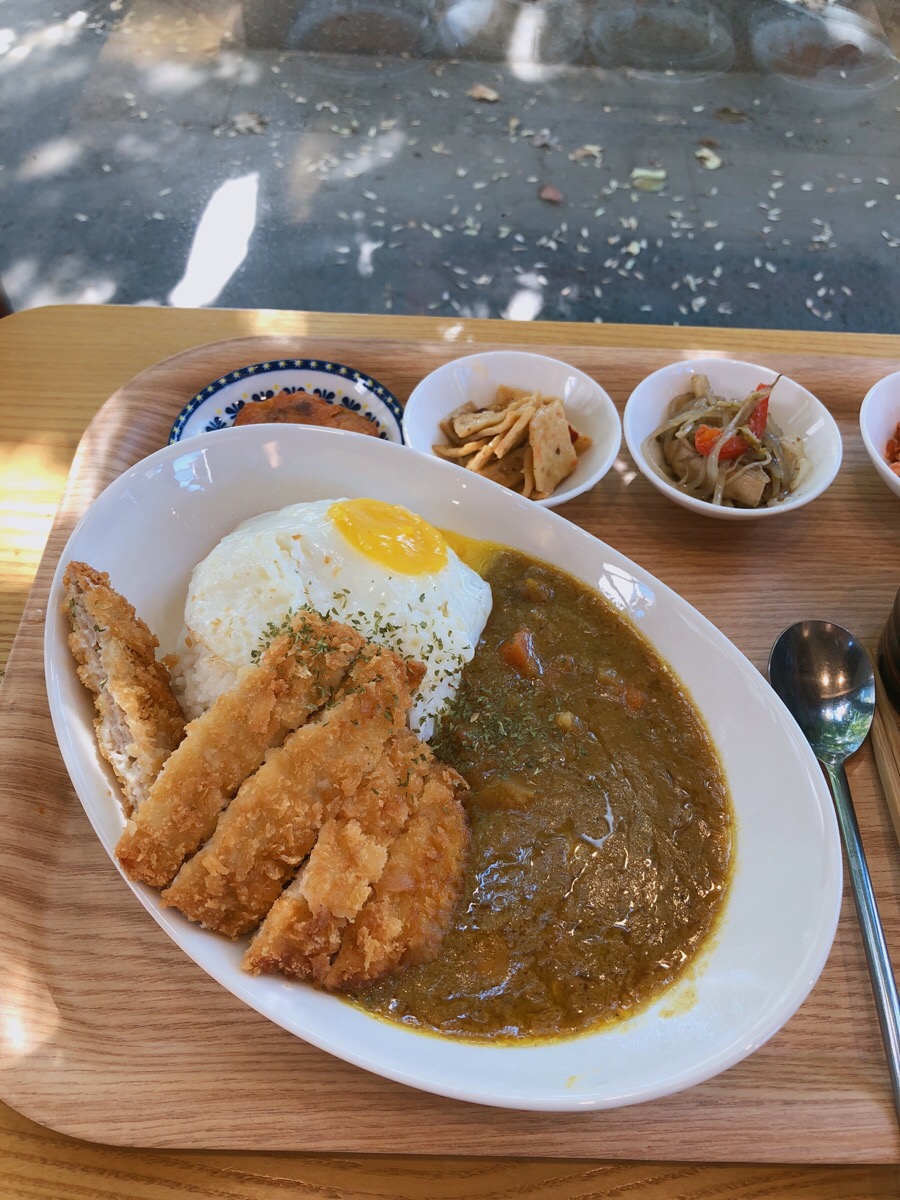 찰스숯불김밥 청계점 매장 방문 후 남겨주신 고객 리뷰 사진입니다.