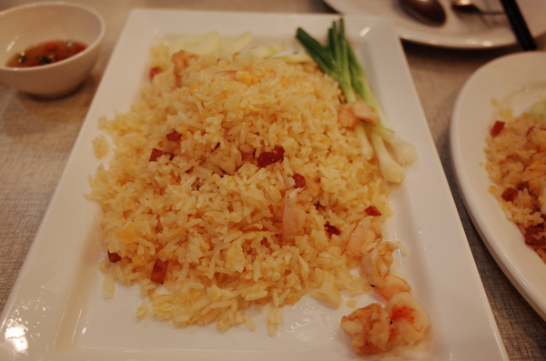Somboon Seafood 매장 방문 후 남겨주신 고객 리뷰 사진입니다.