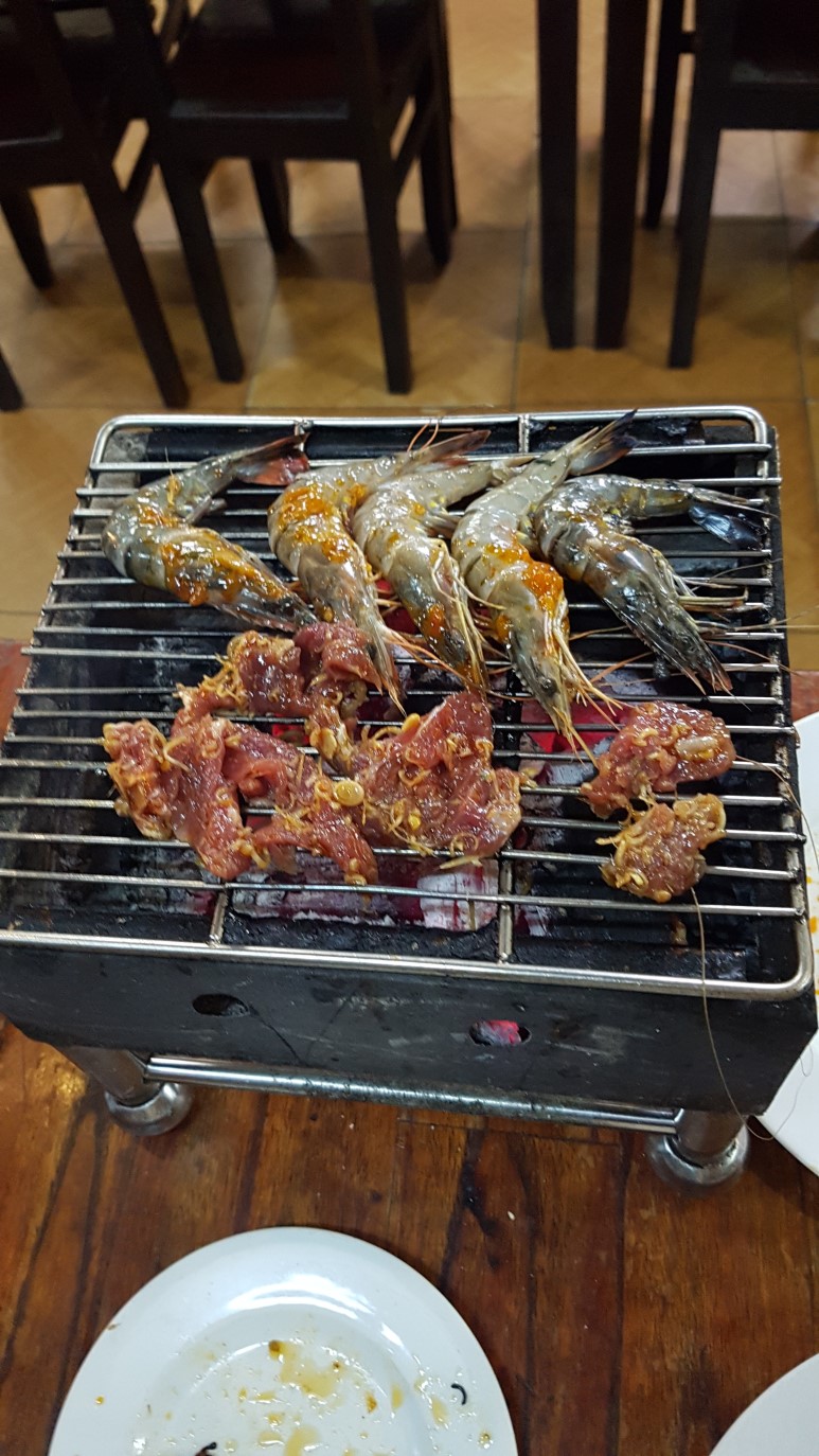 quan com hue ngon  매장 방문 후 남겨주신 고객 리뷰 사진입니다.