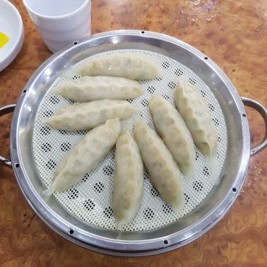 춘하추동밀면 매장 방문 후 남겨주신 고객 리뷰 사진입니다.
