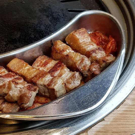 돝고기506 매장 방문 후 남겨주신 고객 리뷰 사진입니다.