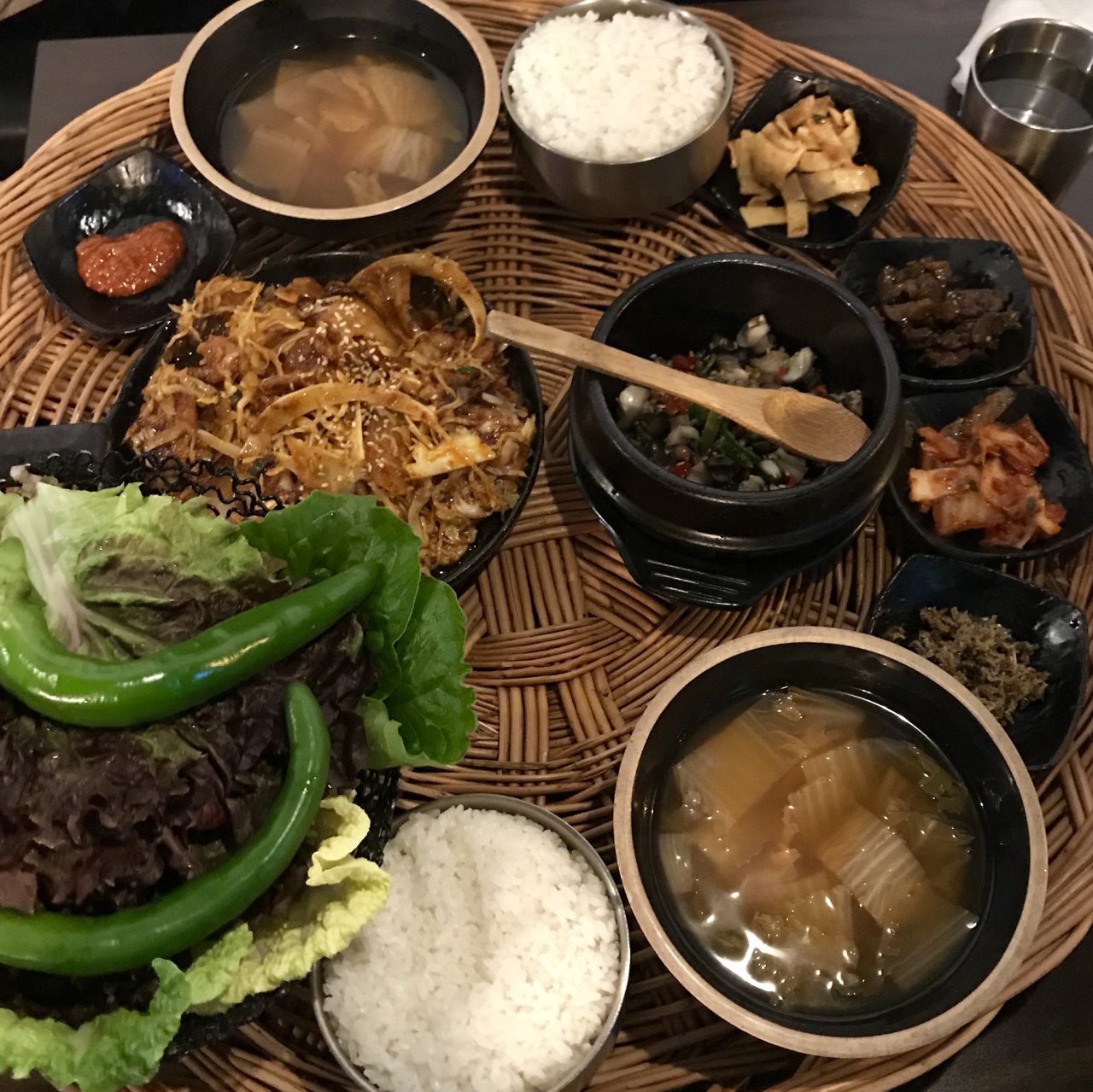 청년밥상 매장 방문 후 남겨주신 고객 리뷰 사진입니다.