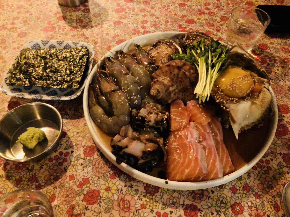째보식당 매장 방문 후 남겨주신 고객 리뷰 사진입니다.