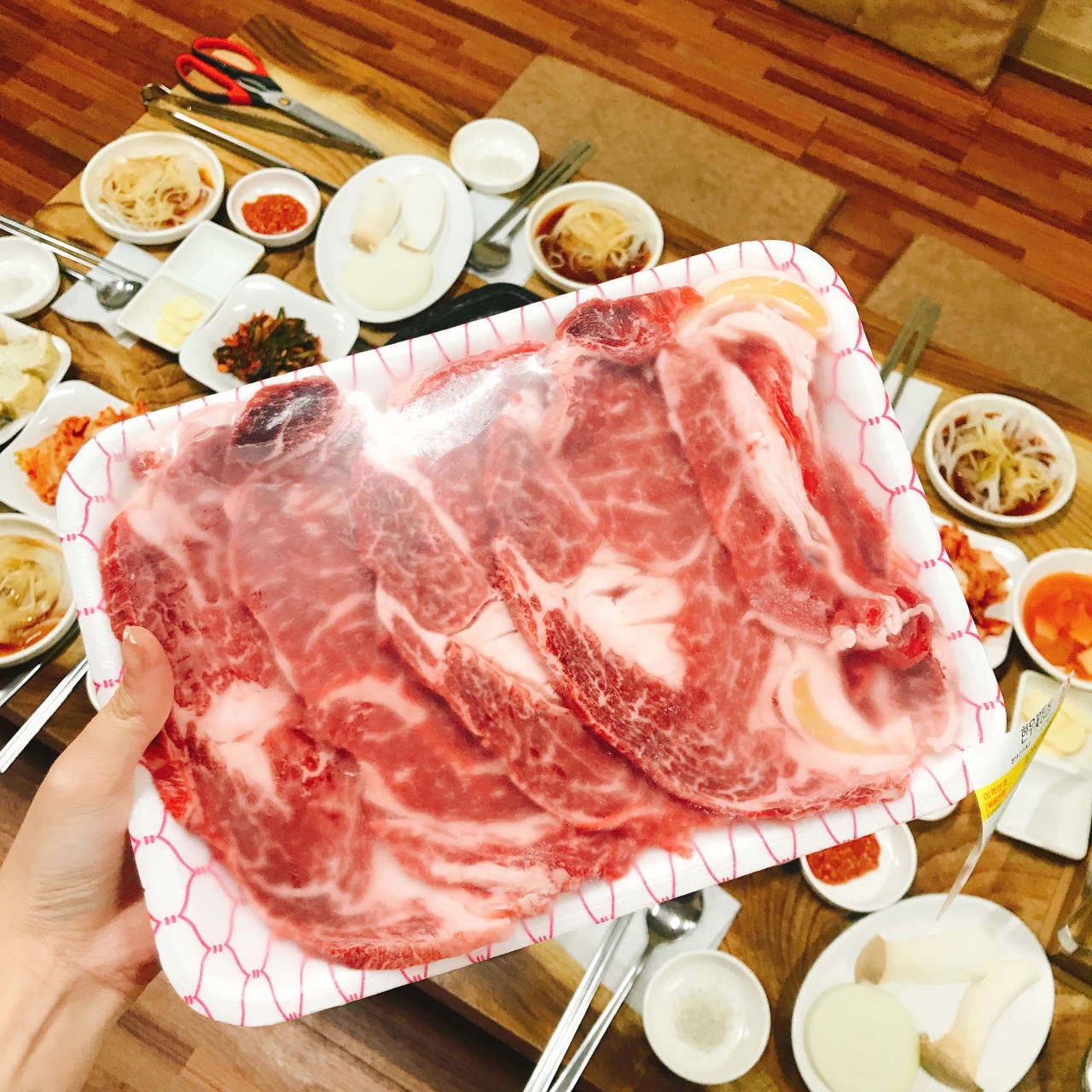 보통리한우가정육식당 매장 방문 후 남겨주신 고객 리뷰 사진입니다.