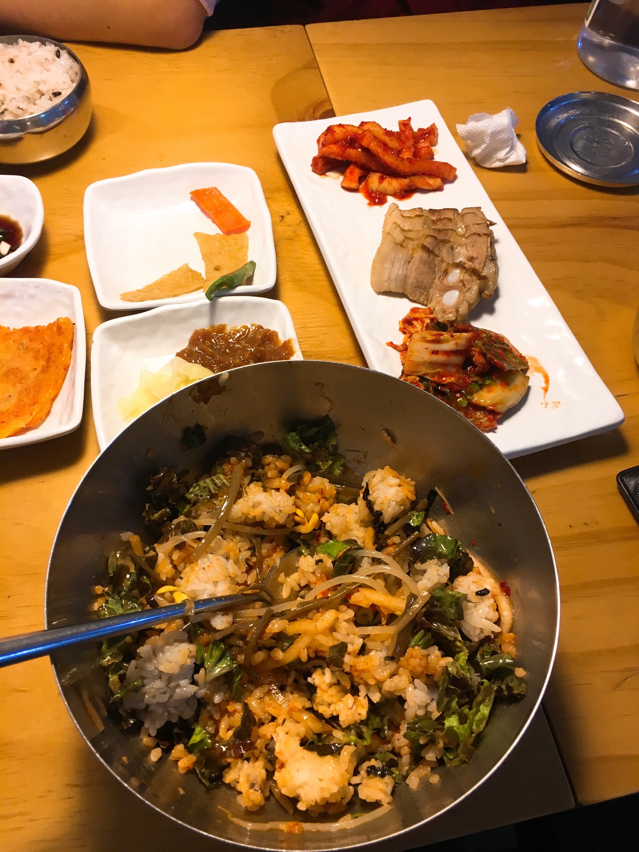 서진식당 매장 방문 후 남겨주신 고객 리뷰 사진입니다.