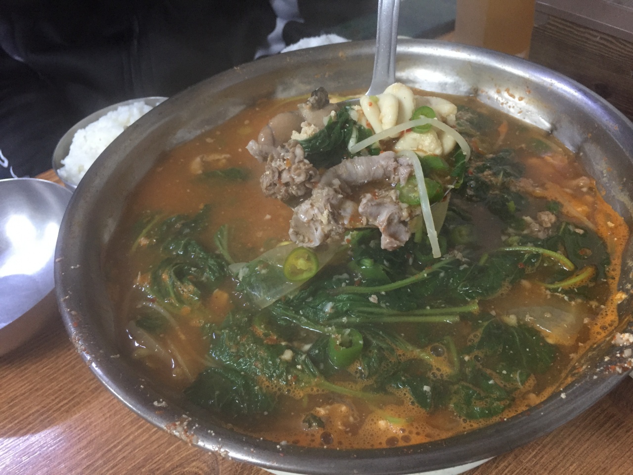 송강식당 매장 방문 후 남겨주신 고객 리뷰 사진입니다.