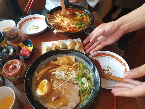 유타로 매장 방문 후 남겨주신 고객 리뷰 사진입니다.