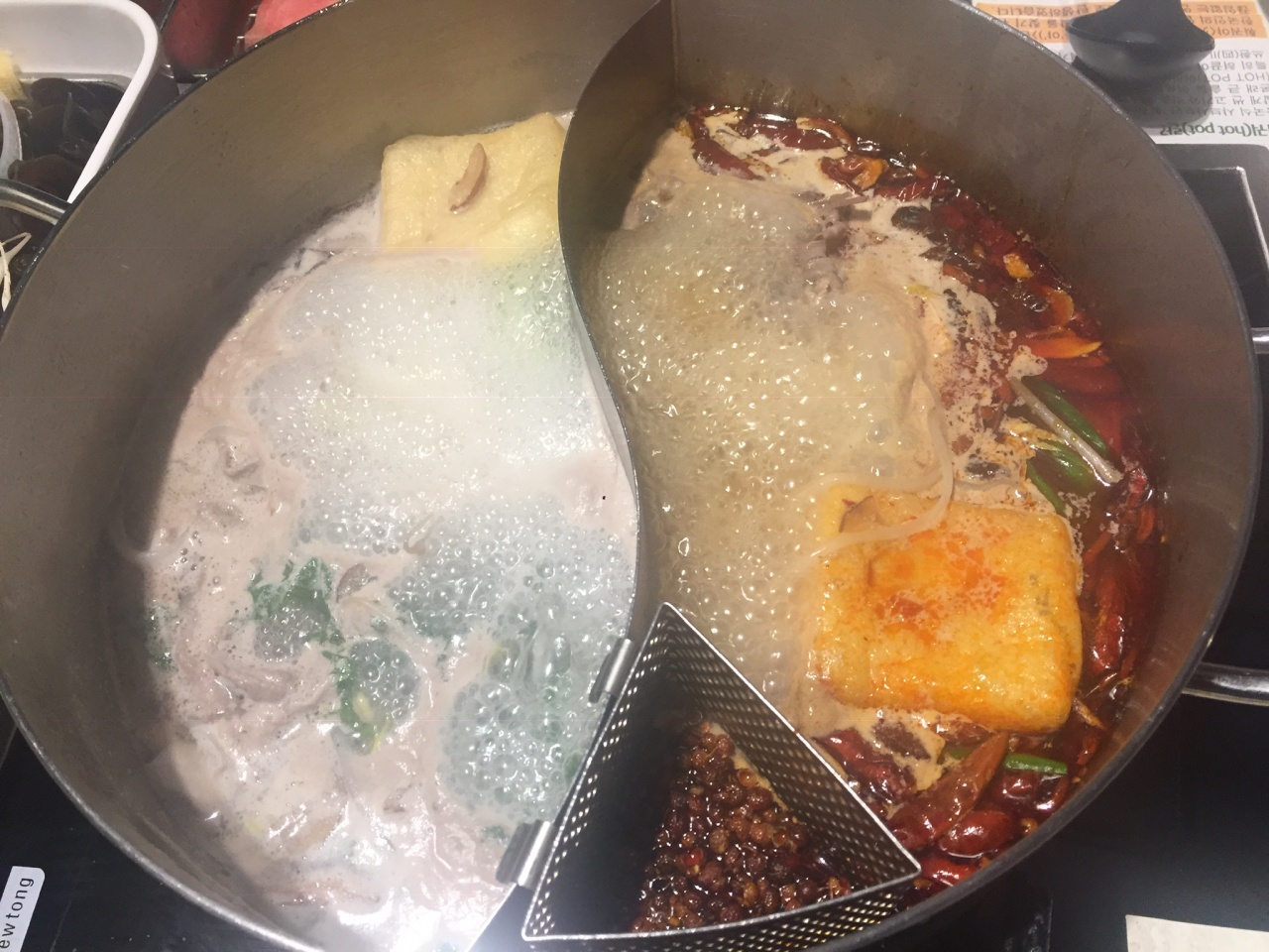 훠궈야 매장 방문 후 남겨주신 고객 리뷰 사진입니다.
