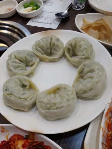 유가네칼국수 매장 방문 후 남겨주신 고객 리뷰 사진입니다.