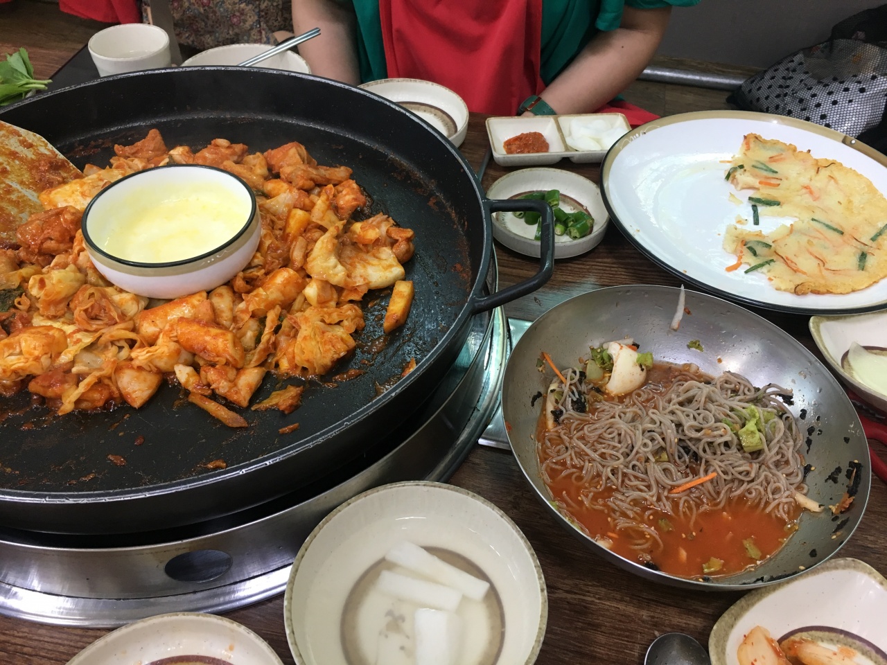 초원닭갈비 매장 방문 후 남겨주신 고객 리뷰 사진입니다.