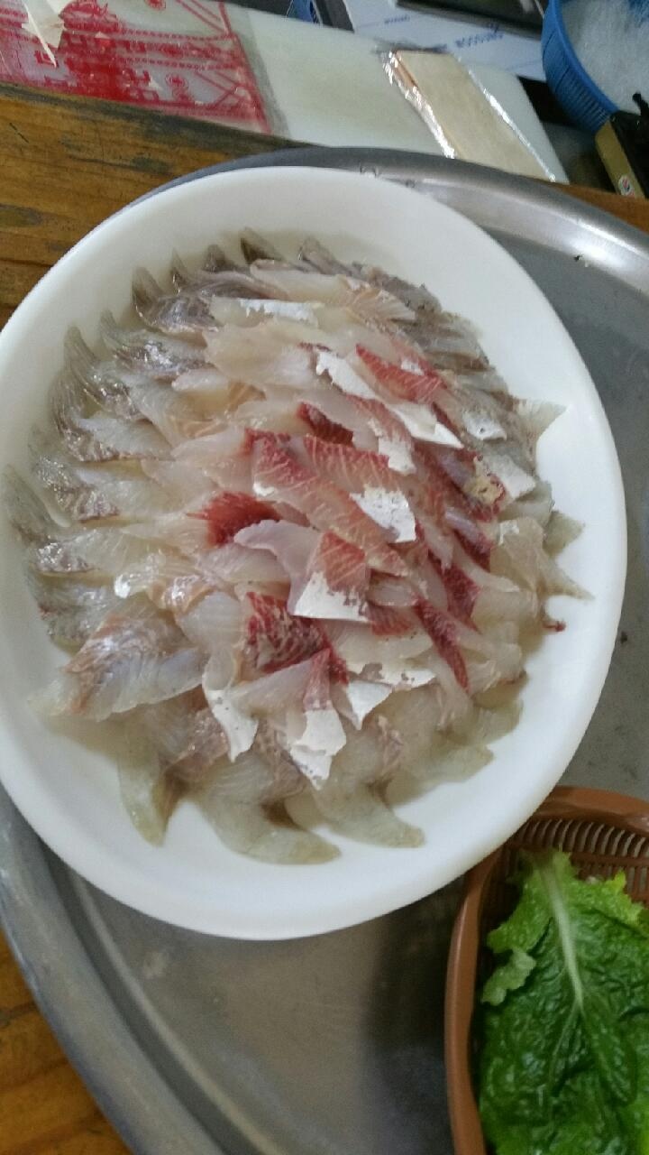 현대횟집 매장 방문 후 남겨주신 고객 리뷰 사진입니다.