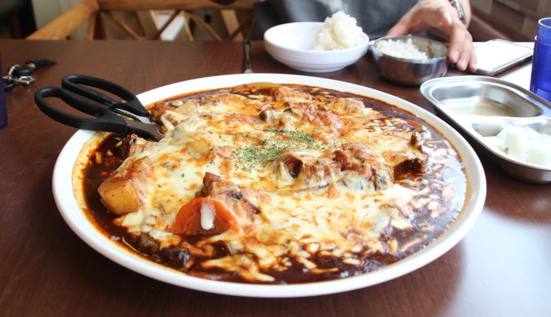 서민찜닭 매장 방문 후 남겨주신 고객 리뷰 사진입니다.