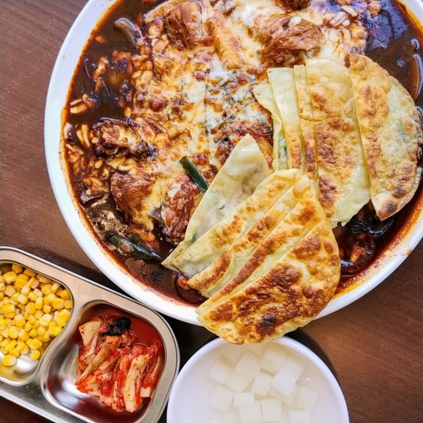 서민찜닭 매장 방문 후 남겨주신 고객 리뷰 사진입니다.