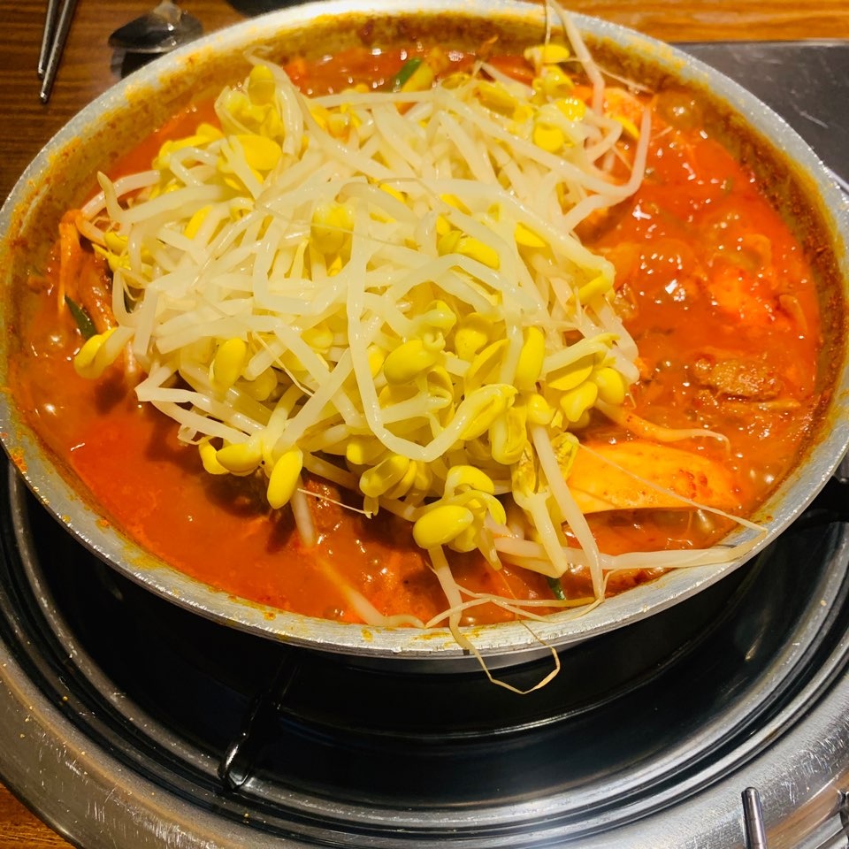짚신매운갈비찜 동암점 매장 방문 후 남겨주신 고객 리뷰 사진입니다.