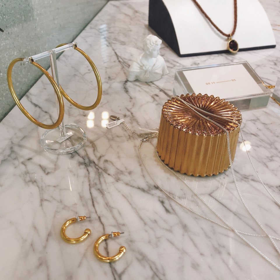 DE1993 JEWELRY CAFE 매장 방문 후 남겨주신 고객 리뷰 사진입니다.