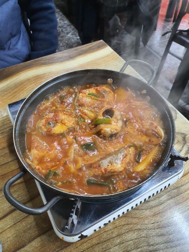 송림기사식당 매장 방문 후 남겨주신 고객 리뷰 사진입니다.