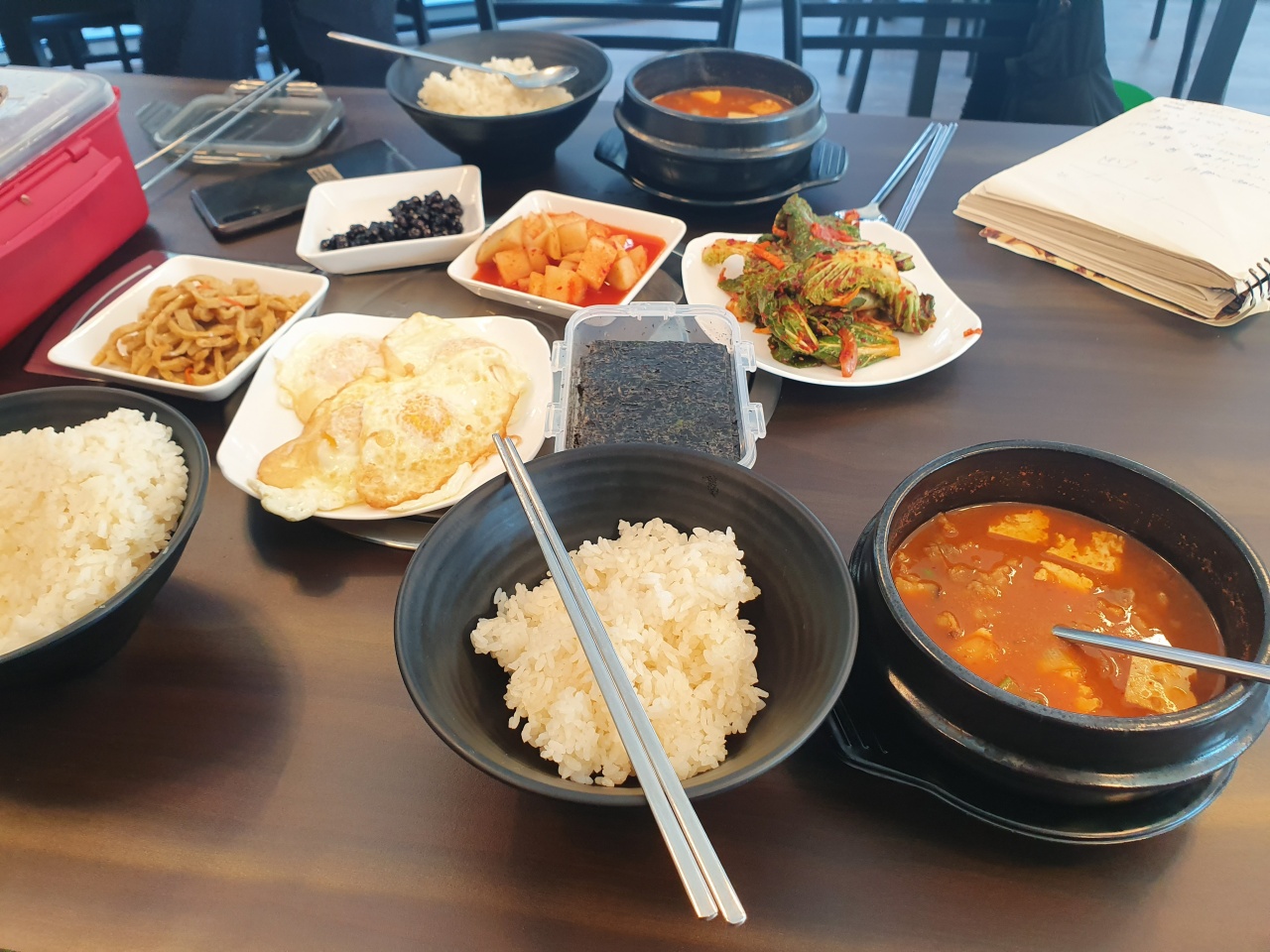 속초 냄비밥 김치찌개 매장 방문 후 남겨주신 고객 리뷰 사진입니다.