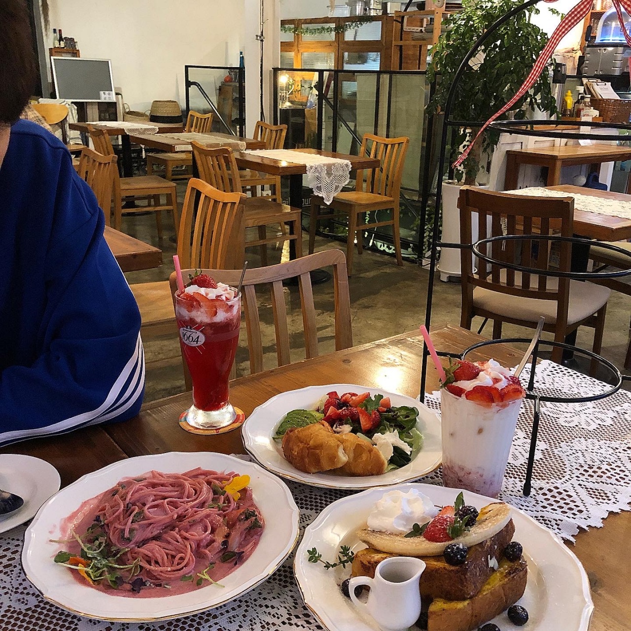 데일리라운드 매장 방문 후 남겨주신 고객 리뷰 사진입니다.