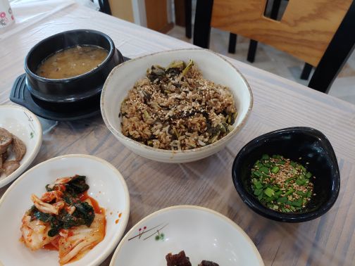 마니산단골식당 매장 방문 후 남겨주신 고객 리뷰 사진입니다.
