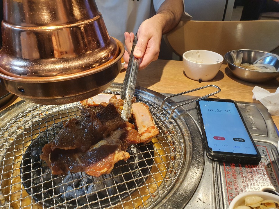 명륜진사갈비 왕십리역점 매장 방문 후 남겨주신 고객 리뷰 사진입니다.