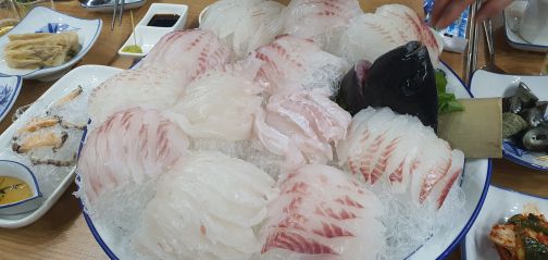 어군 매장 방문 후 남겨주신 고객 리뷰 사진입니다.