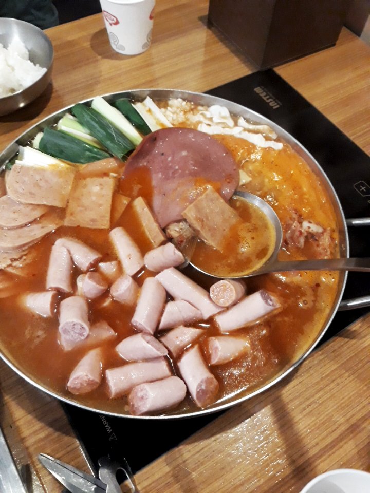 민쿡의080부대찌개 매장 방문 후 남겨주신 고객 리뷰 사진입니다.