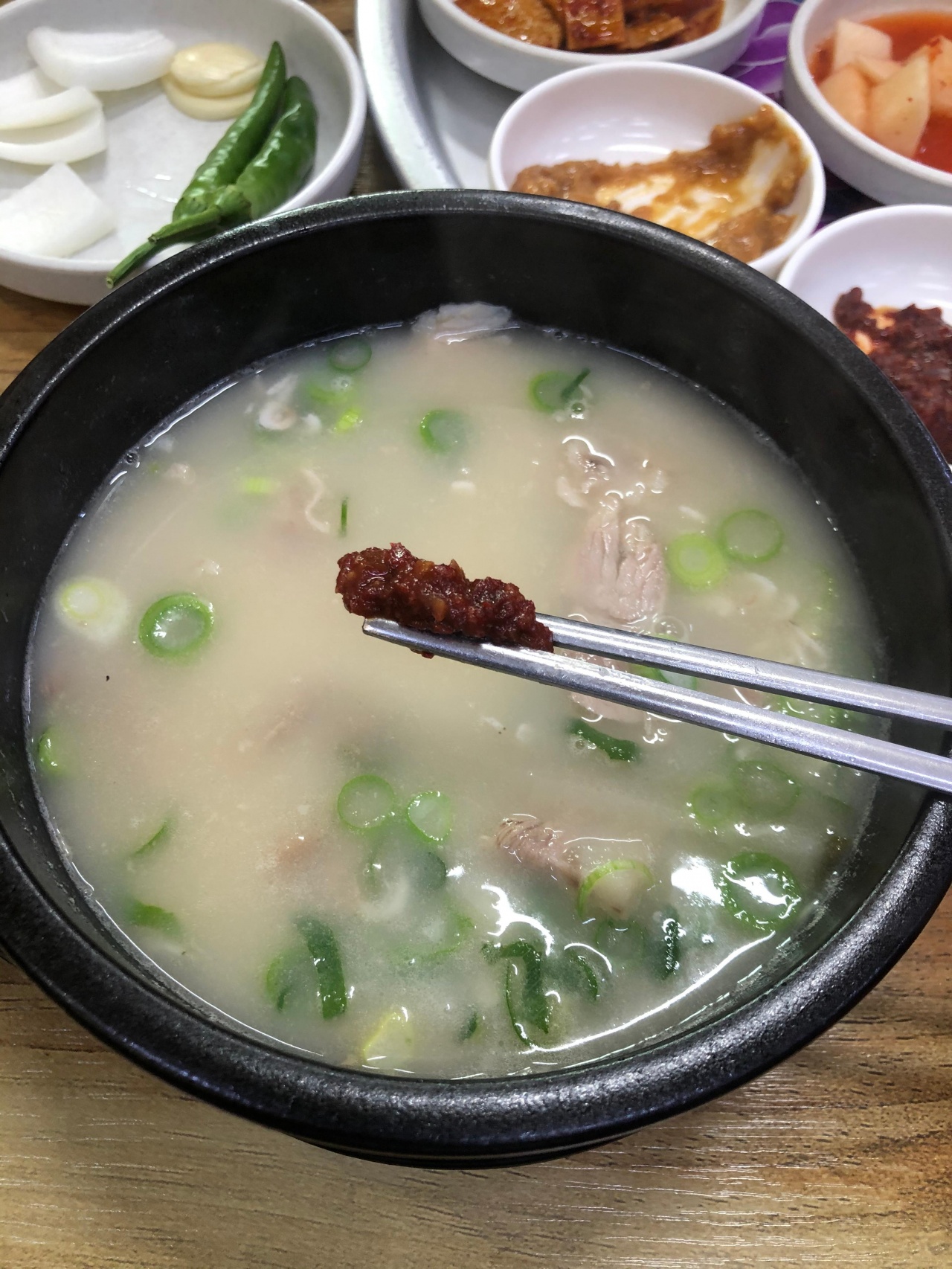 성화식당 매장 방문 후 남겨주신 고객 리뷰 사진입니다.
