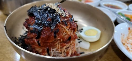 샘밭막국수 매장 방문 후 남겨주신 고객 리뷰 사진입니다.