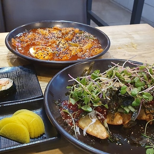 명당김밥 매장 방문 후 남겨주신 고객 리뷰 사진입니다.