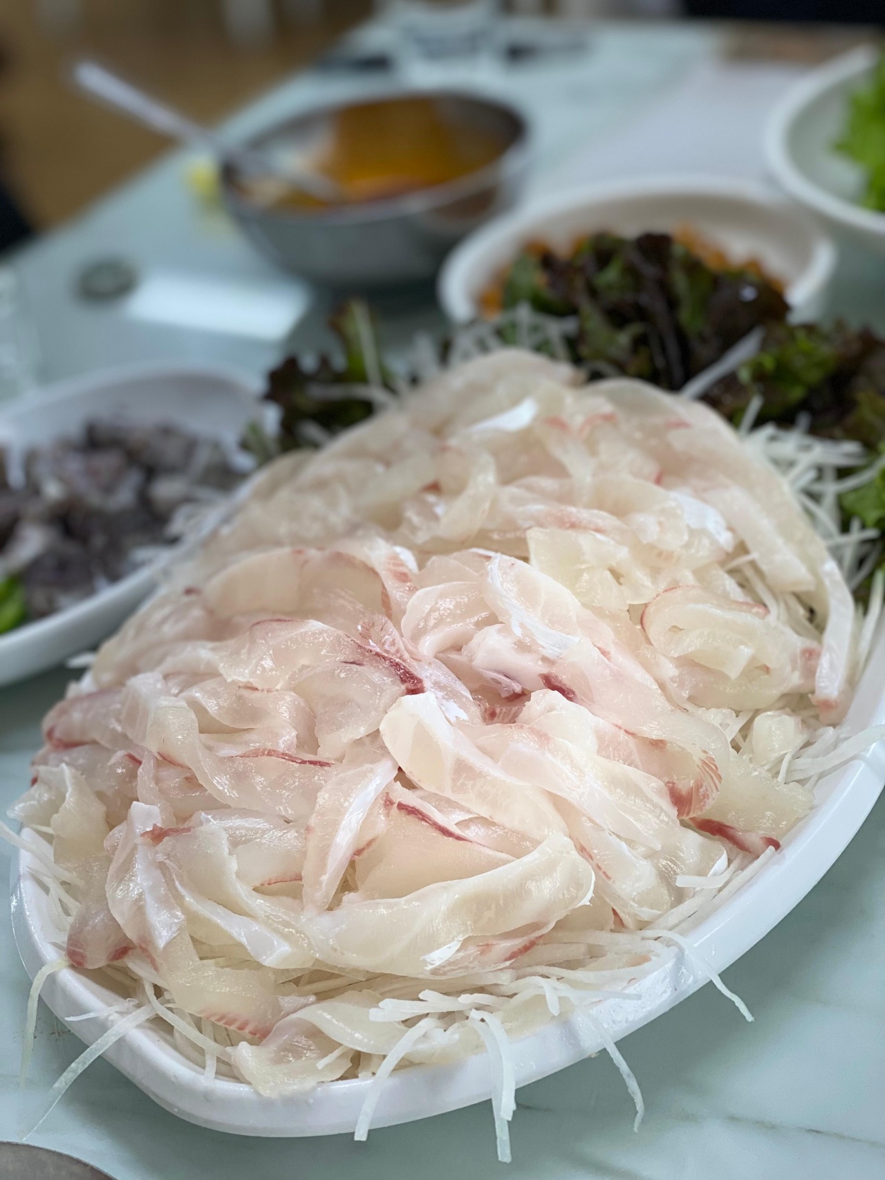 부산명물횟집 매장 방문 후 남겨주신 고객 리뷰 사진입니다.